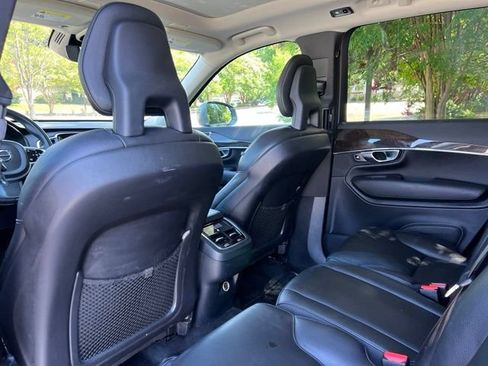 Used 2018 Volvo XC90 T6 Momentum w/ Momentum Plus Package AWD/4WD image 15