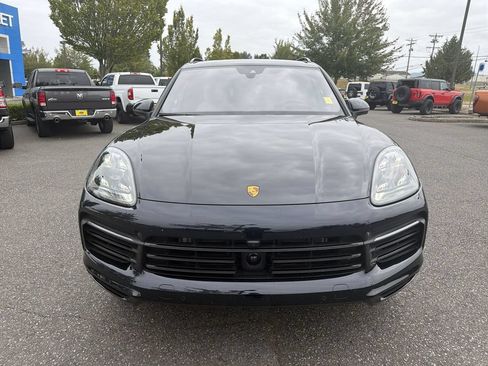 Used 2022 Porsche Cayenne S AWD/4WD image 4