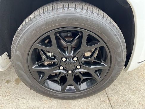 Certified 2021 Jeep Grand Cherokee Limited X image 8