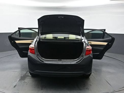 Used 2017 Toyota Corolla LE w/ Carpet Mat Package (TMS) FWD image 43