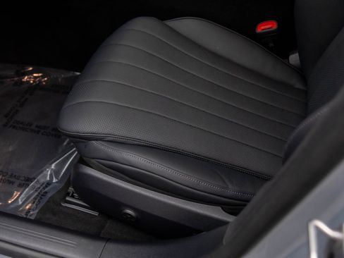 New 2025 Mercedes-Benz E 450 4MATIC All-Terrain Wagon image 19