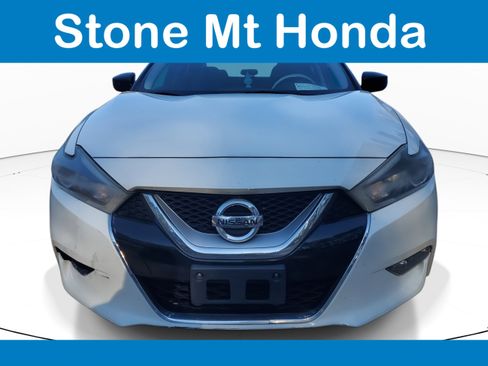 Used 2017 Nissan Maxima 3.5 S image 2