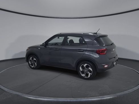Used 2025 Hyundai Venue SEL FWD image 10
