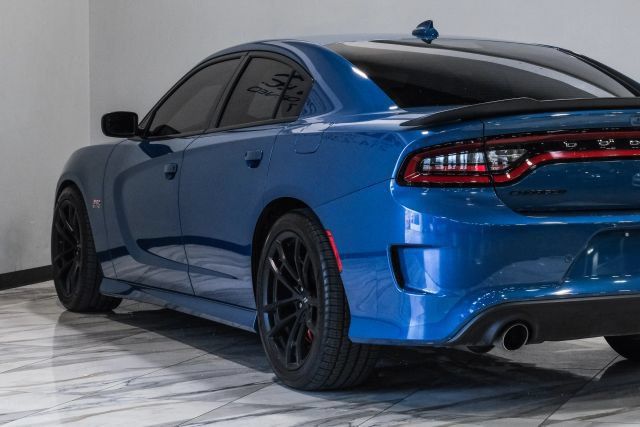 Used 2022 Dodge Charger Scat Pack w/ Dynamics Package RWD image 13