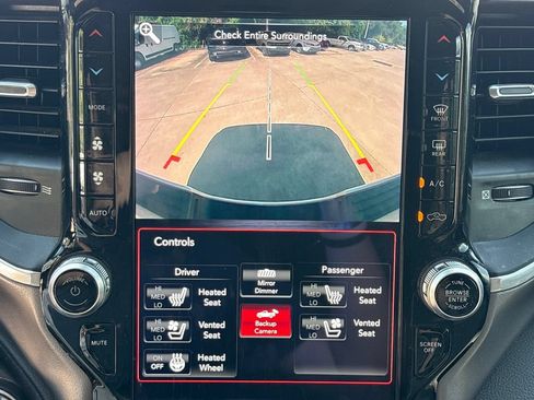 Used 2020 RAM 2500 Laramie w/ Night Edition AWD/4WD image 27