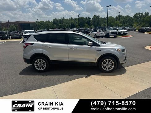 Used 2018 Ford Escape SE AWD/4WD image 14