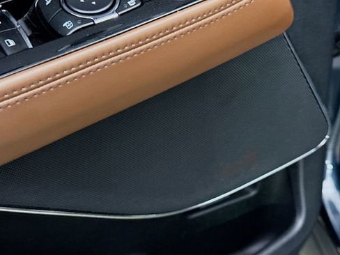 Used 2023 Lincoln Aviator Reserve RWD image 19