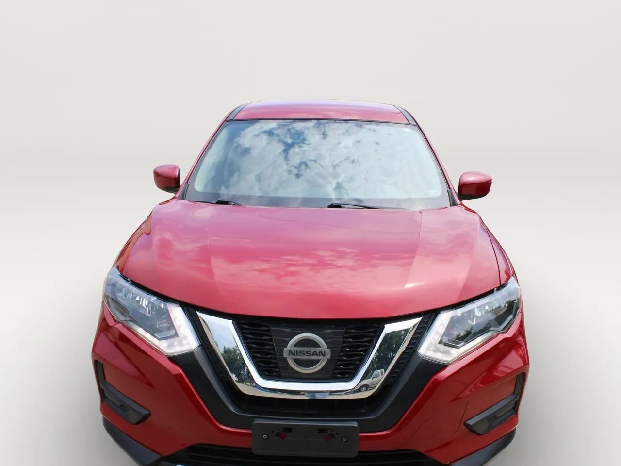 Used 2017 Nissan Rogue S AWD/4WD image 2