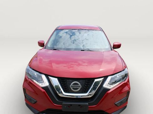 Used 2017 Nissan Rogue S AWD/4WD image 2