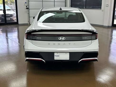 Used 2025 Hyundai Sonata SEL FWD image 6