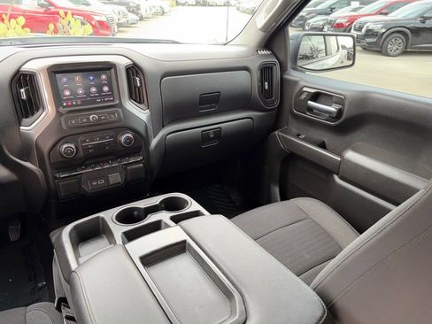 Used 2022 Chevrolet Silverado 1500 Custom w/ Safety Confidence Package RWD image 22