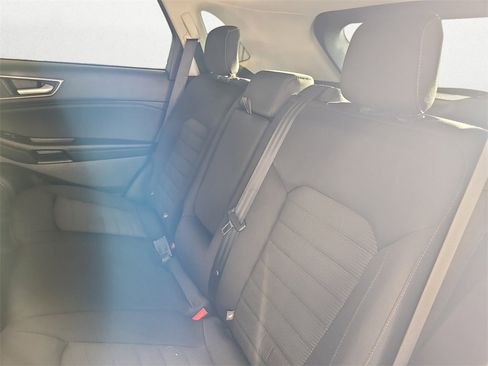 Used 2023 Ford Edge SEL image 13