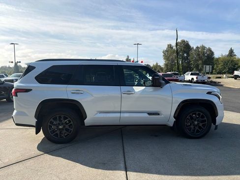 Used 2025 Toyota Sequoia Limited AWD/4WD image 7