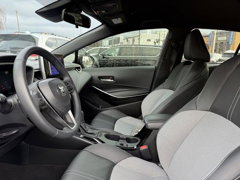 Used 2025 Toyota Corolla XSE image 14