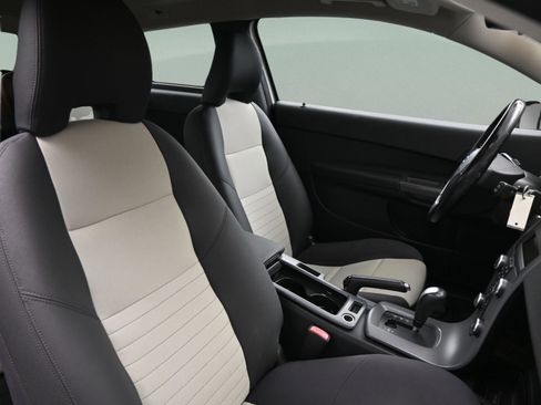 Used 2011 Volvo C30 T5 w/ Climate Pkg image 34