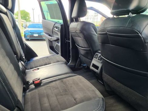 Used 2023 Mitsubishi Outlander SE AWD/4WD image 21