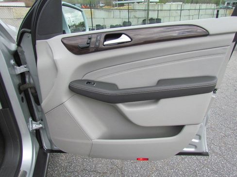 Used 2014 Mercedes-Benz ML 350 4MATIC image 19