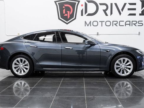 Used 2018 Tesla Model S 75D image 11