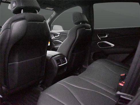 Certified 2026 Acura RDX SH-AWD image 8