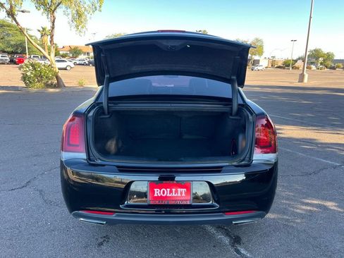 Used 2015 Chrysler 300 S image 12