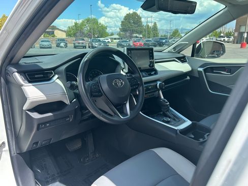 Used 2021 Toyota RAV4 XLE Premium AWD/4WD image 11