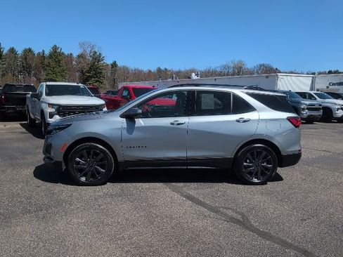 Certified 2024 Chevrolet Equinox RS image 3