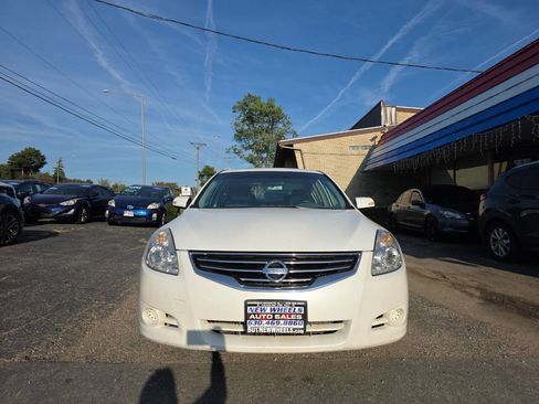 Used 2010 Nissan Altima 2.5 S w/ Convenience Plus Pkg image 4