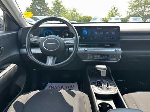 Used 2025 Hyundai Kona SEL AWD/4WD image 14