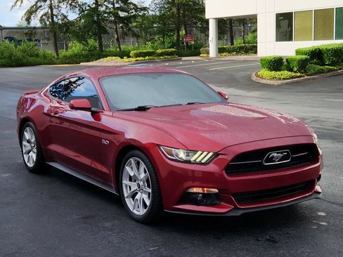 Used 2015 Ford Mustang GT Premium w/ Equipment Group 401A RWD image 5