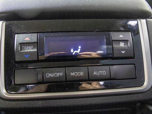 Used 2026 Subaru Ascent Premium image 39