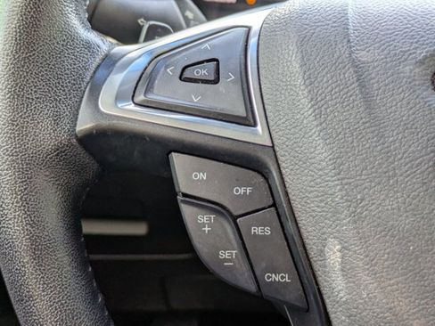 Used 2016 Ford Edge SEL w/ Equipment Group 201A FWD image 5