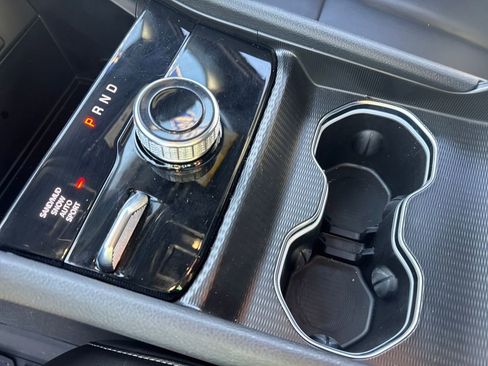 Used 2024 Jeep Grand Cherokee L Limited w/ Black Appearance Package image 17