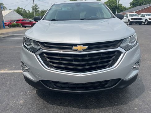 Used 2020 Chevrolet Equinox LS w/ LS Convenience Package image 8