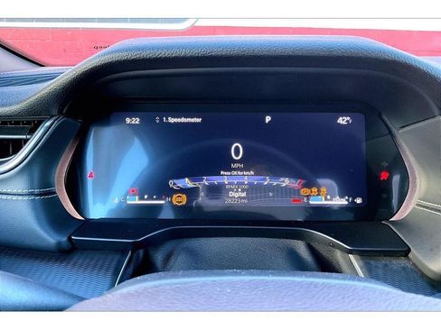 Used 2024 Jeep Grand Cherokee L Laredo image 23