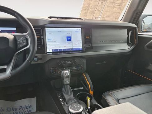 Used 2021 Ford Bronco Badlands image 11