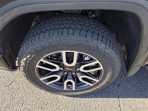 Used 2025 GMC Sierra 1500 AT4 w/ AT4 Premium Package image 10