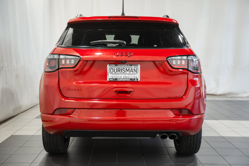 Certified 2022 Jeep Compass Limited AWD/4WD image 5