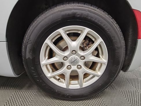 Used 2023 Chrysler Pacifica Touring-L image 41