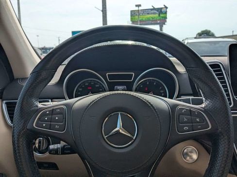 Used 2019 Mercedes-Benz GLS 450 4MATIC image 21