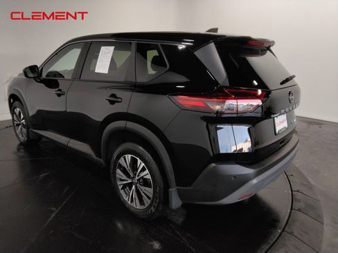 Used 2023 Nissan Rogue SV image 7
