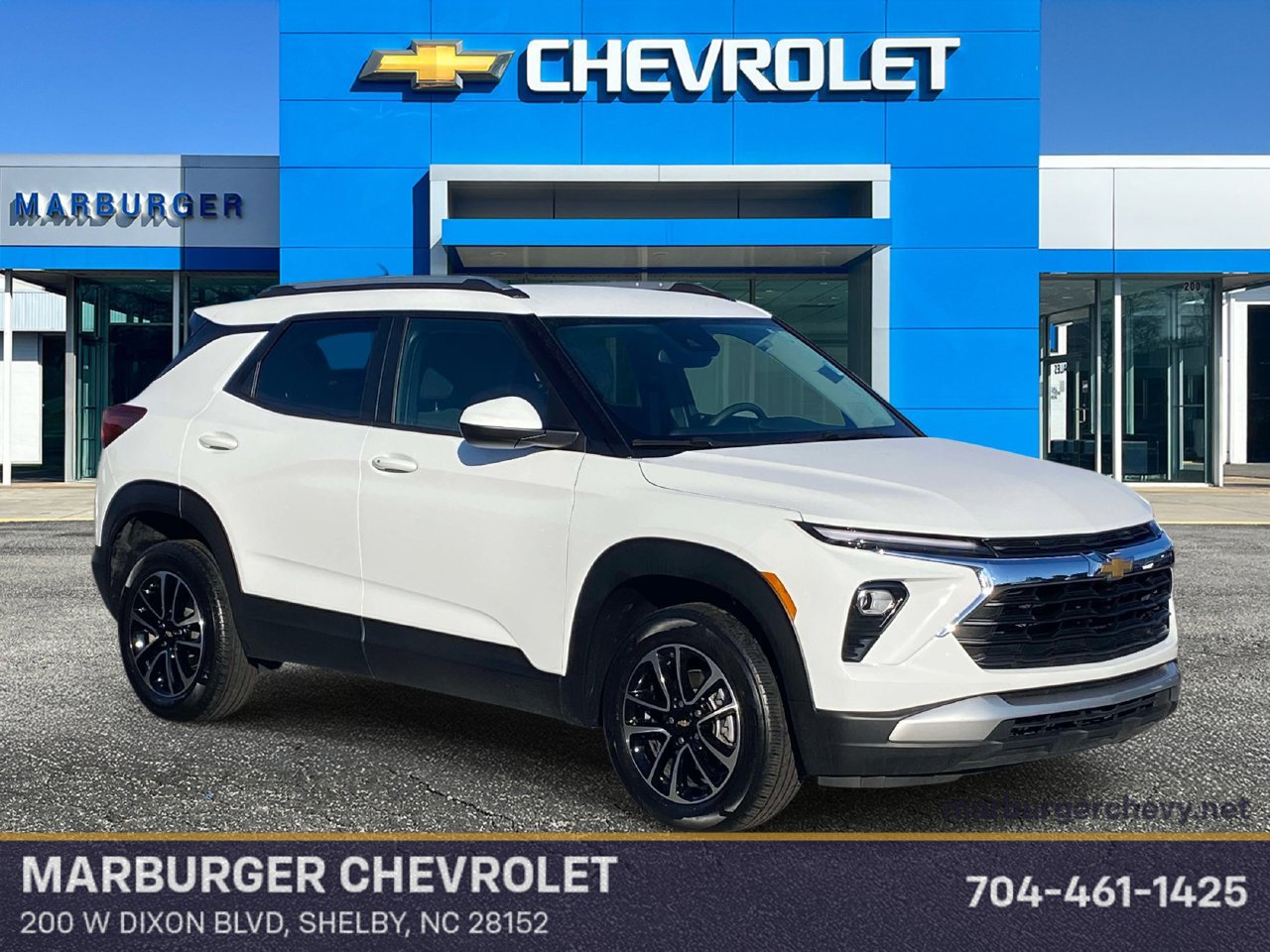 Used 2025 Chevrolet TrailBlazer LT AWD/4WD image 1