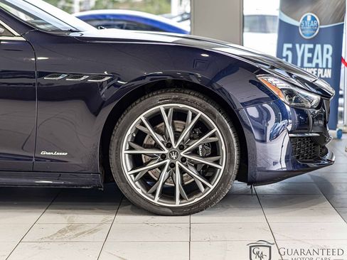 Used 2021 Maserati Ghibli S GranLusso image 11