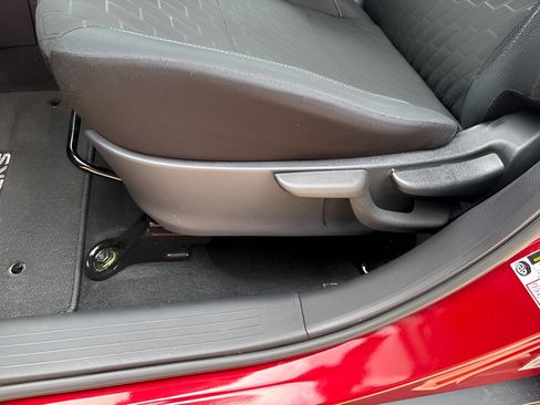 Certified 2024 Nissan Kicks SV FWD image 41