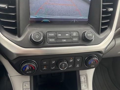 Used 2017 GMC Acadia SLT w/ LPO, Protection Package image 9