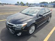 Used 2014 Toyota Avalon Limited w/ Technology Package FWD image 1