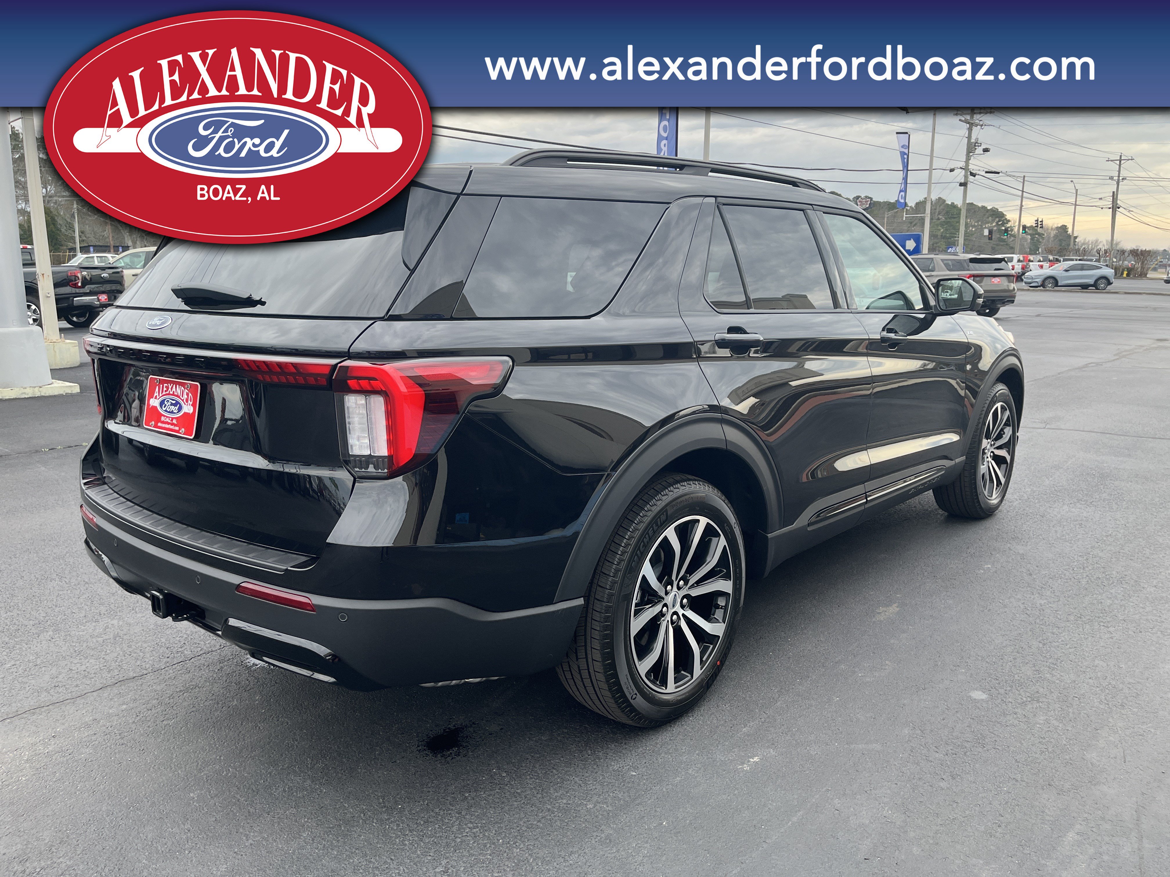 New 2026 Ford Explorer ST-Line RWD image 4