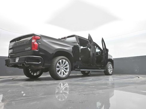 Used 2021 Chevrolet Silverado 1500 High Country w/ Technology Package AWD/4WD image 45