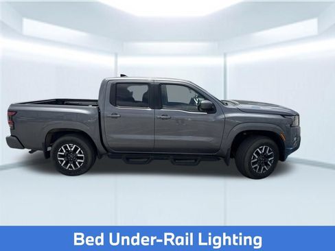 Used 2023 Nissan Frontier SV w/ SV Convenience Package AWD/4WD image 2