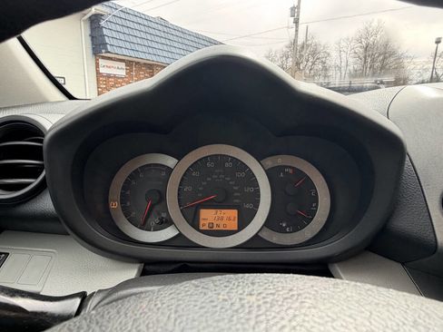 Used 2012 Toyota RAV4 Base 4x4 4dr SUV w/ Value Pkg image 22