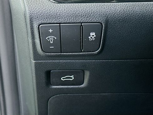 Used 2025 Kia K5 LXS image 16